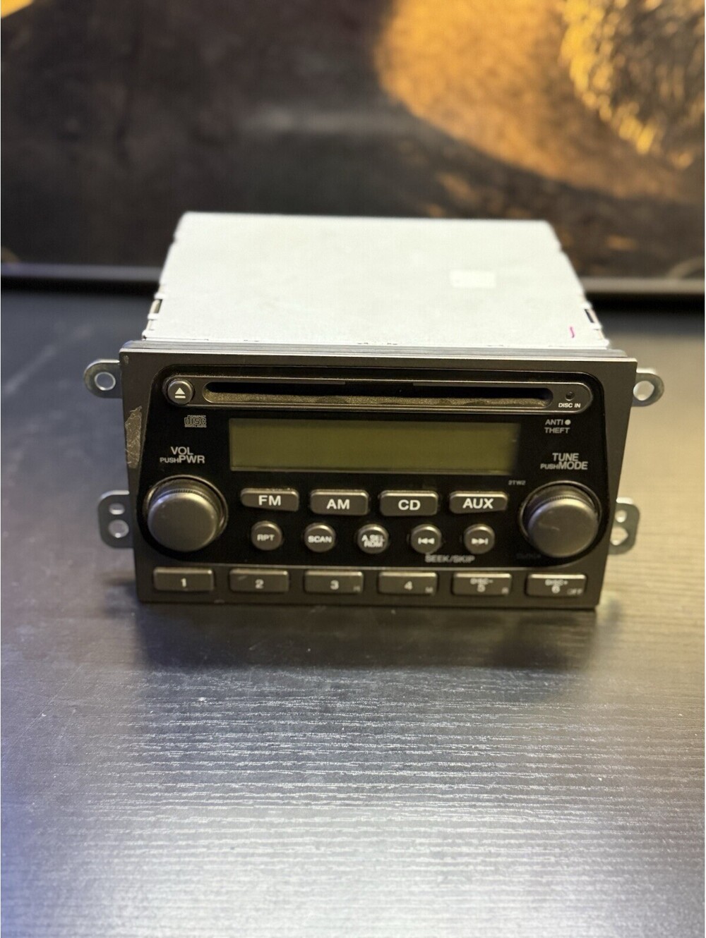 Honda Element 03-06 OEM AM FM CD Radio Stereo 39101-SCV-A030-M1 MF823A0